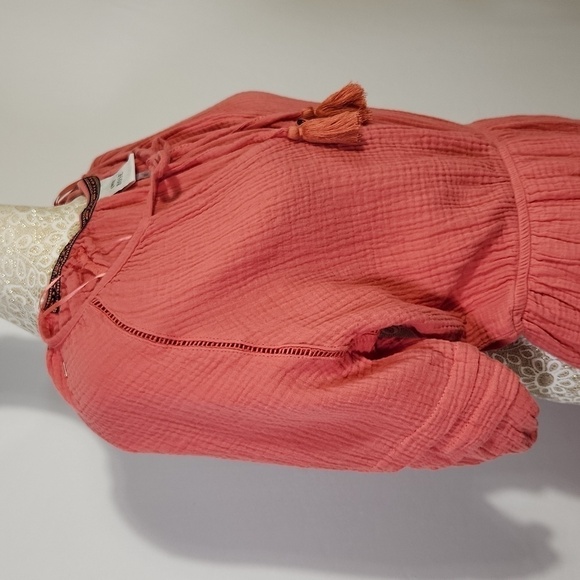 Knox Rose Romper Size M Coral Gauze V Neck Tassel Tie Side Pockets Cut Out Boho - Picture 6 of 15